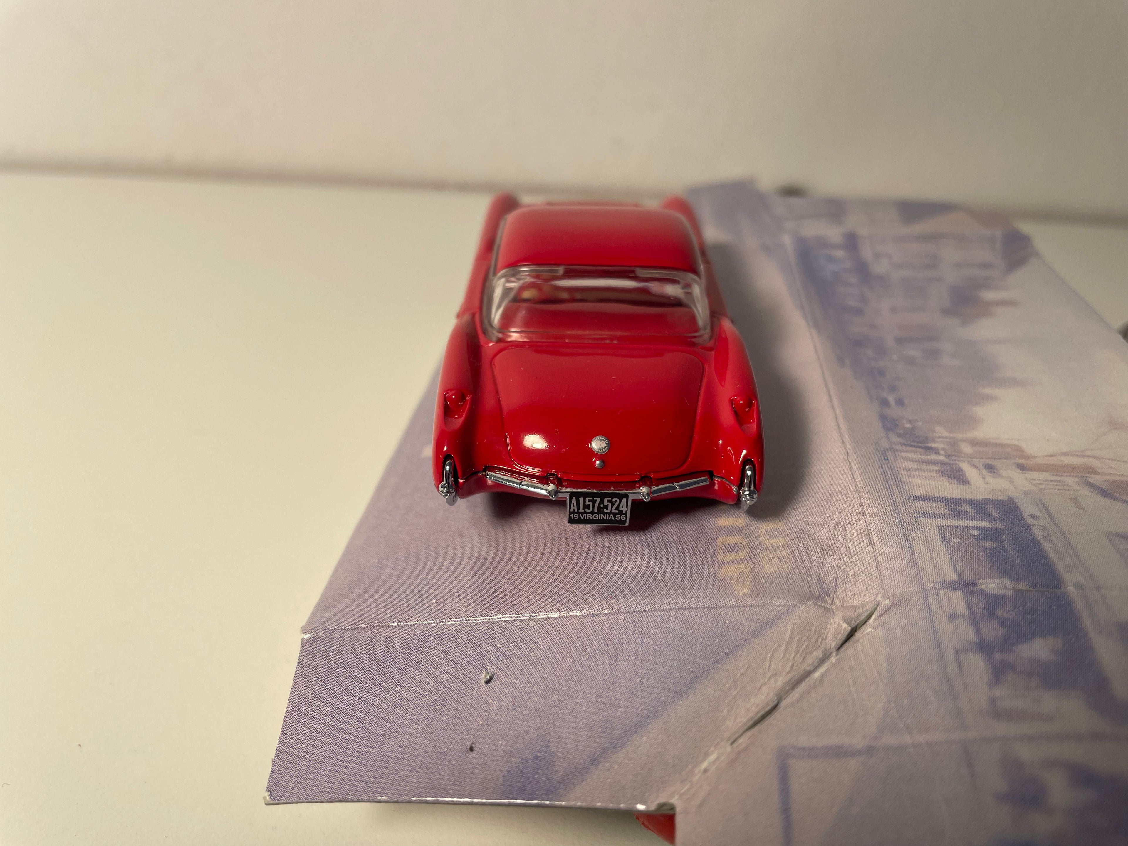 Chevrolet Corvette rossa e beige Dinky - Matchbox (auto americana)