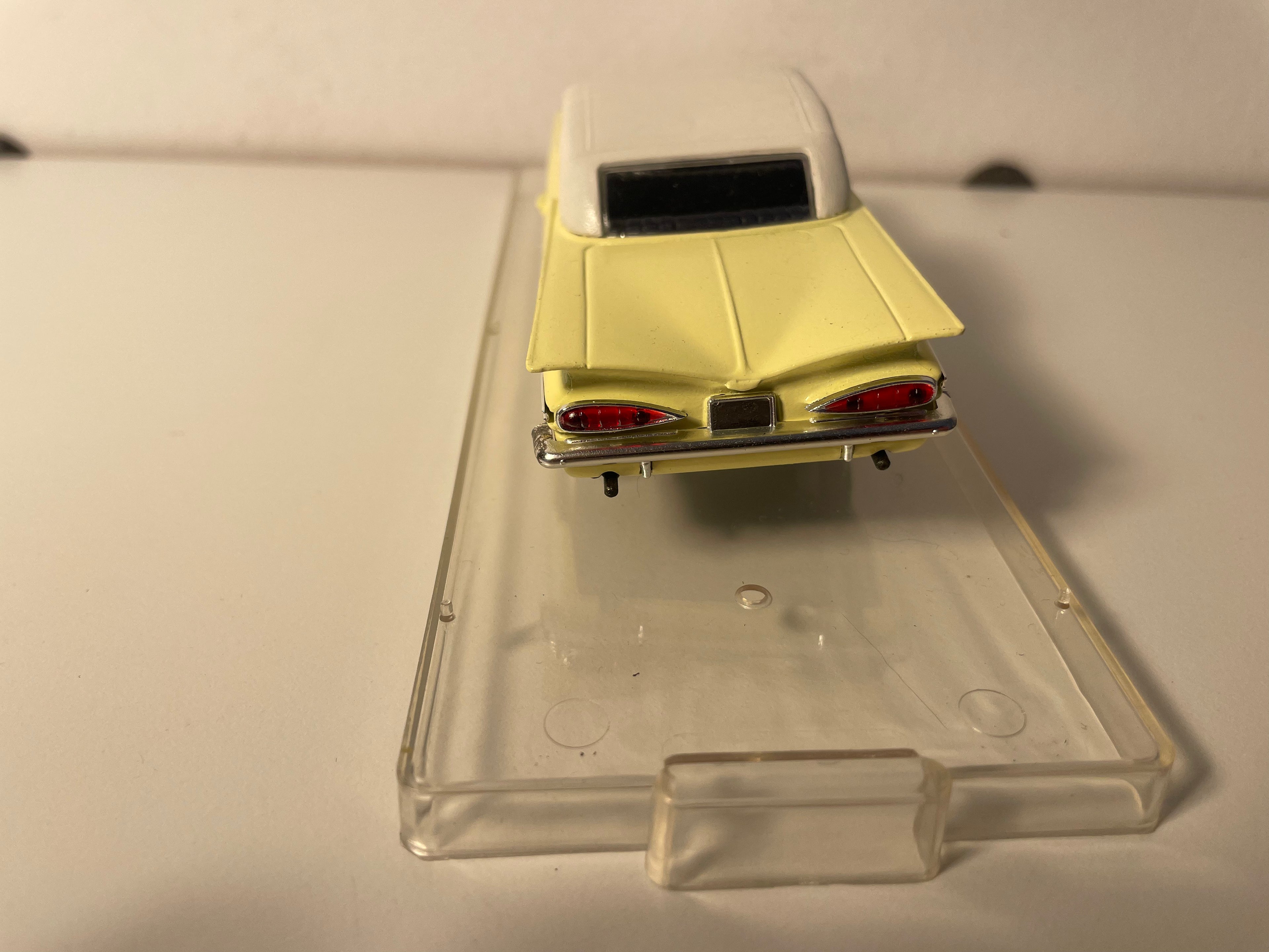 1959 Gele Chevrolet Impala - VITESSE (Amerikaanse Auto)