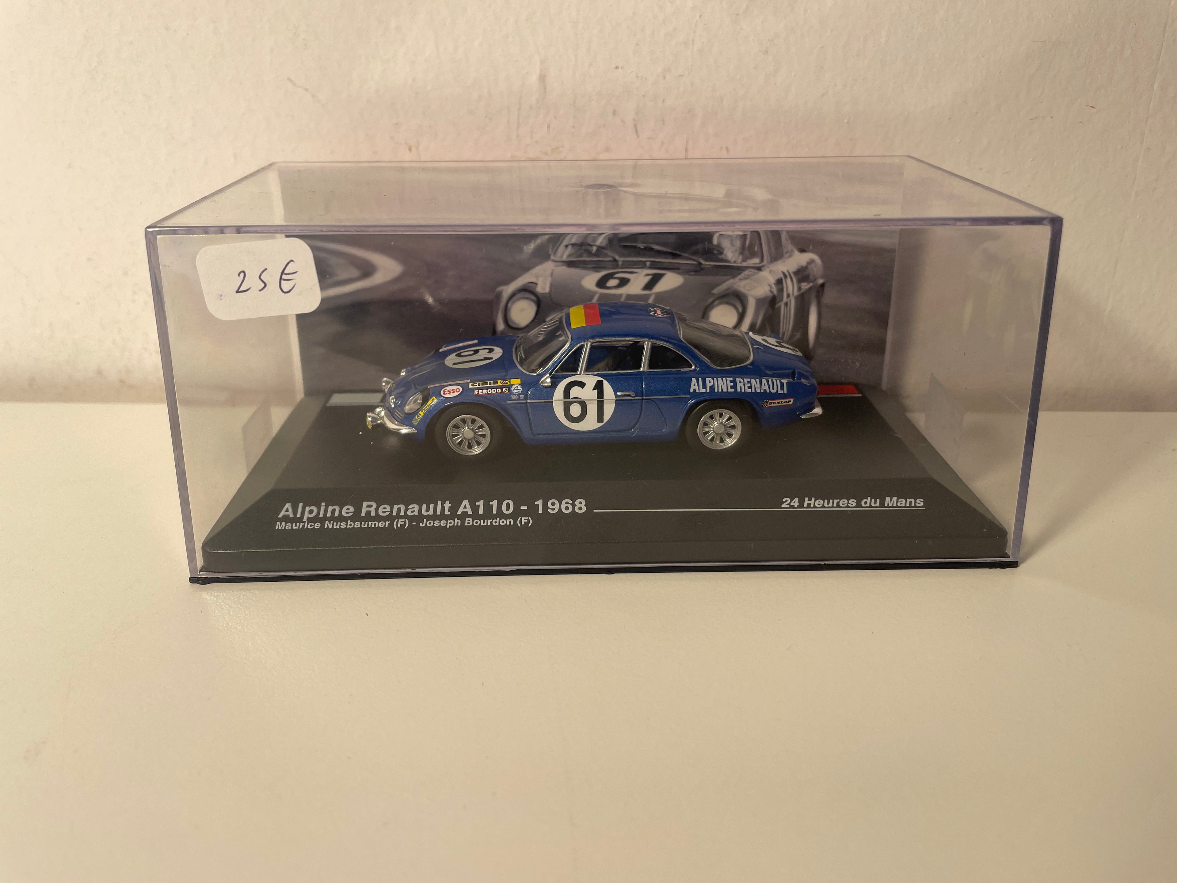 Renault Alpine A110 azul número 61 - 24 horas de Le Mans de 1968