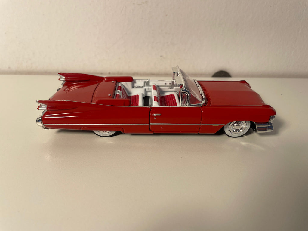 Cadillac convertible rojo de 1959 - Matchbox Collectibles - Edición Platino (coche americano)