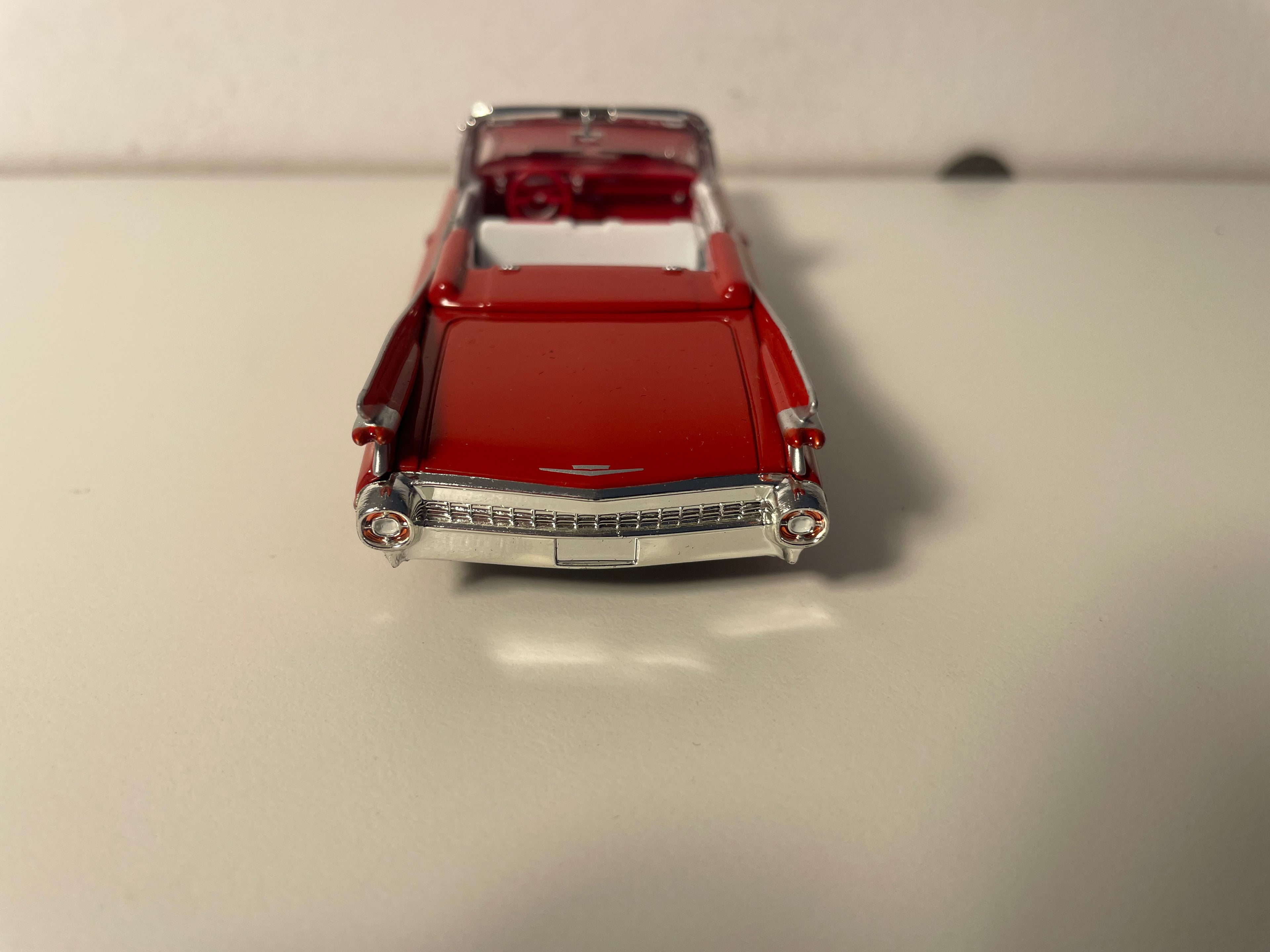 Cadillac convertible rojo de 1959 - Matchbox Collectibles - Edición Platino (coche americano)