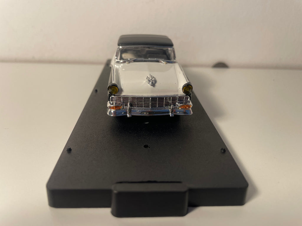 Ford Fairlane negro y blanco de 1956 - VITESSE referencia 462 (automóvil americano)