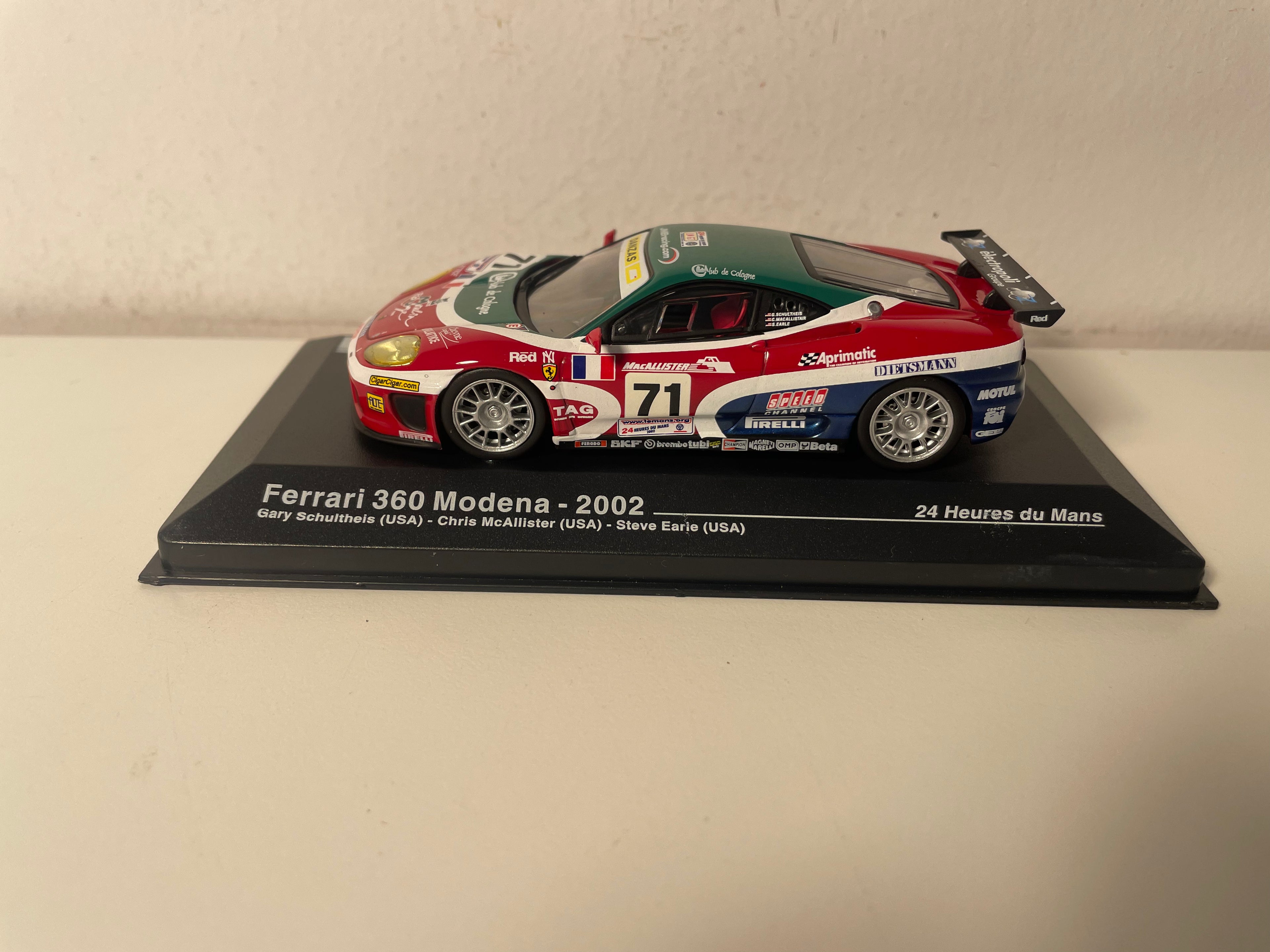 Ferrari 360 Modena blanche, rouge, bleue et verte numéro 71 - 24 heures du Mans de 2002