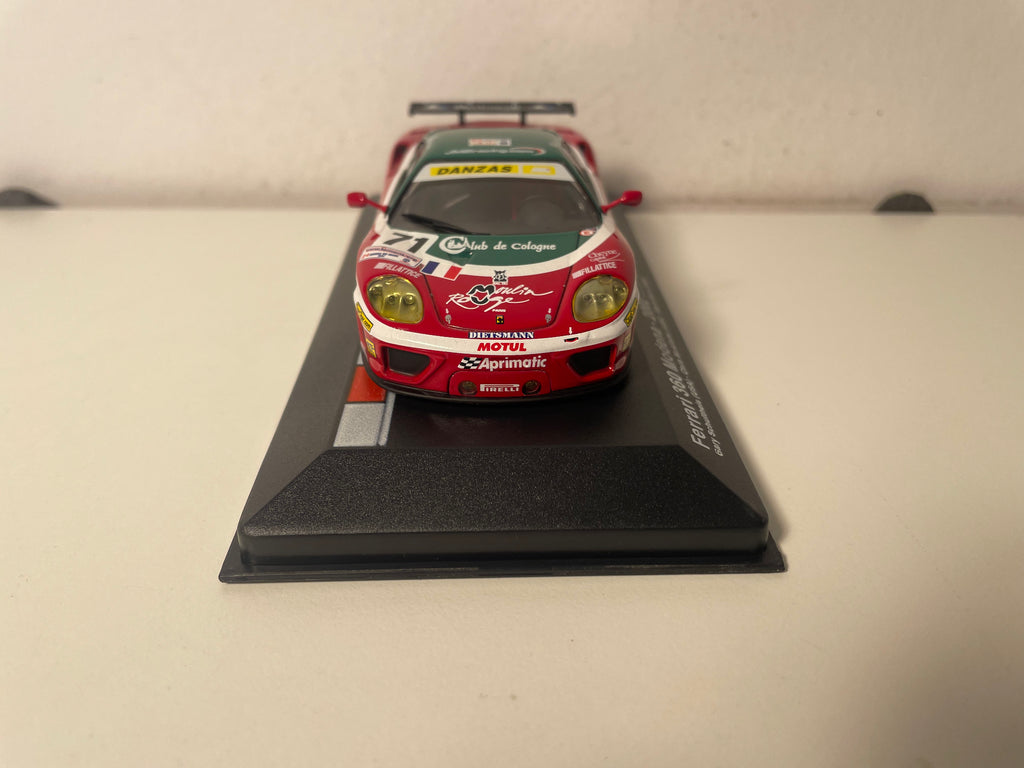 Ferrari 360 Modena blanche, rouge, bleue et verte numéro 71 - 24 heures du Mans de 2002