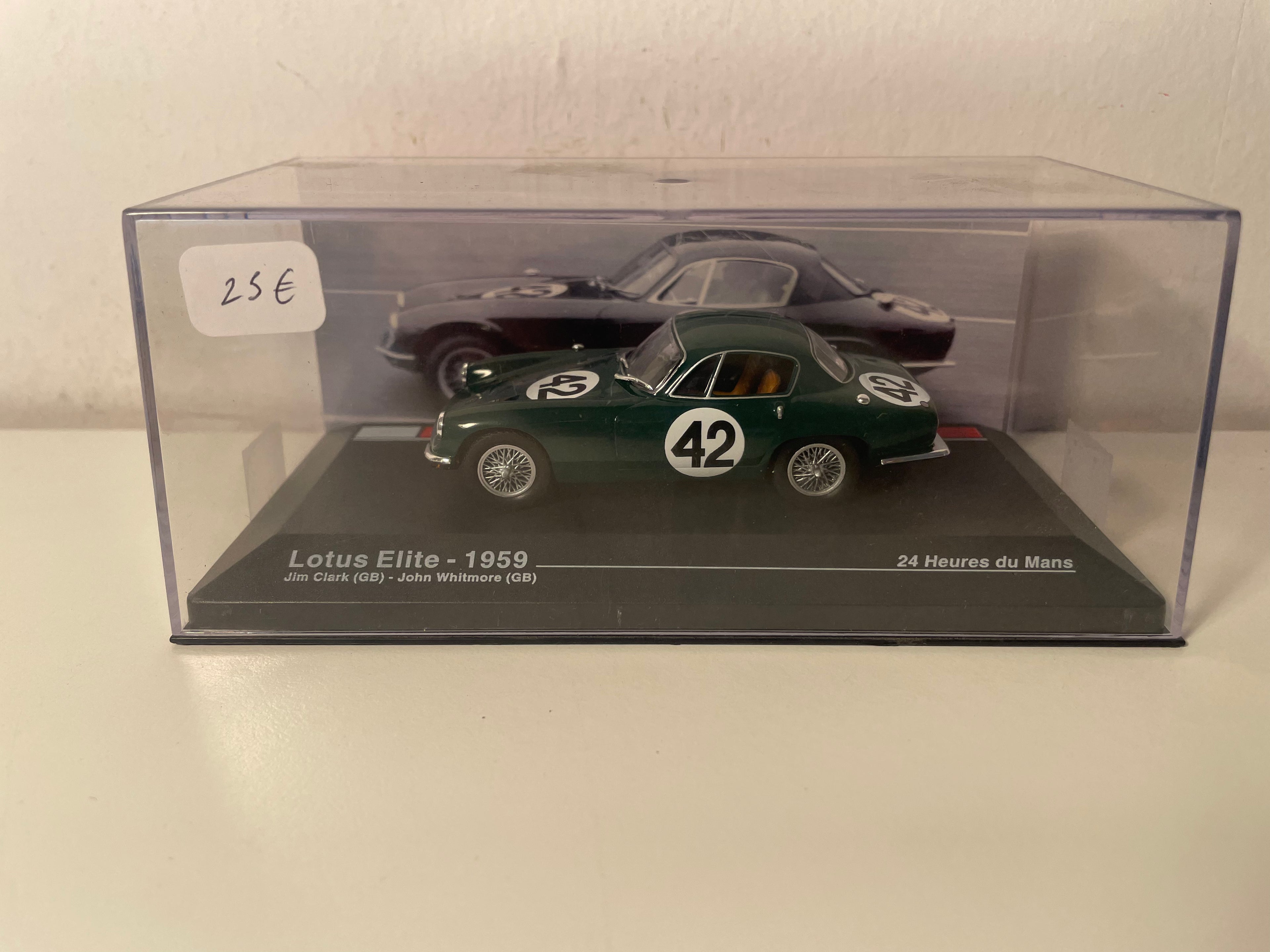 Lotus Elite verte numéro 42 - 24 heures du Mans de 1959