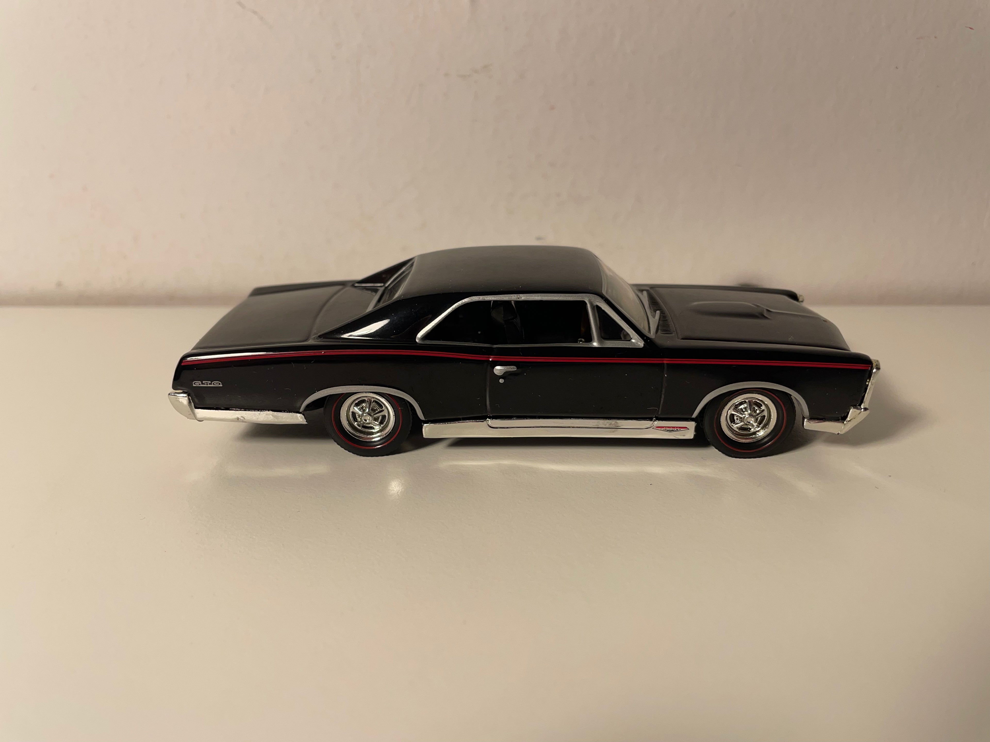 Pontiac GTO TM GM schwaarz vun 1967 - MATCHBOX (amerikaneschen Auto)