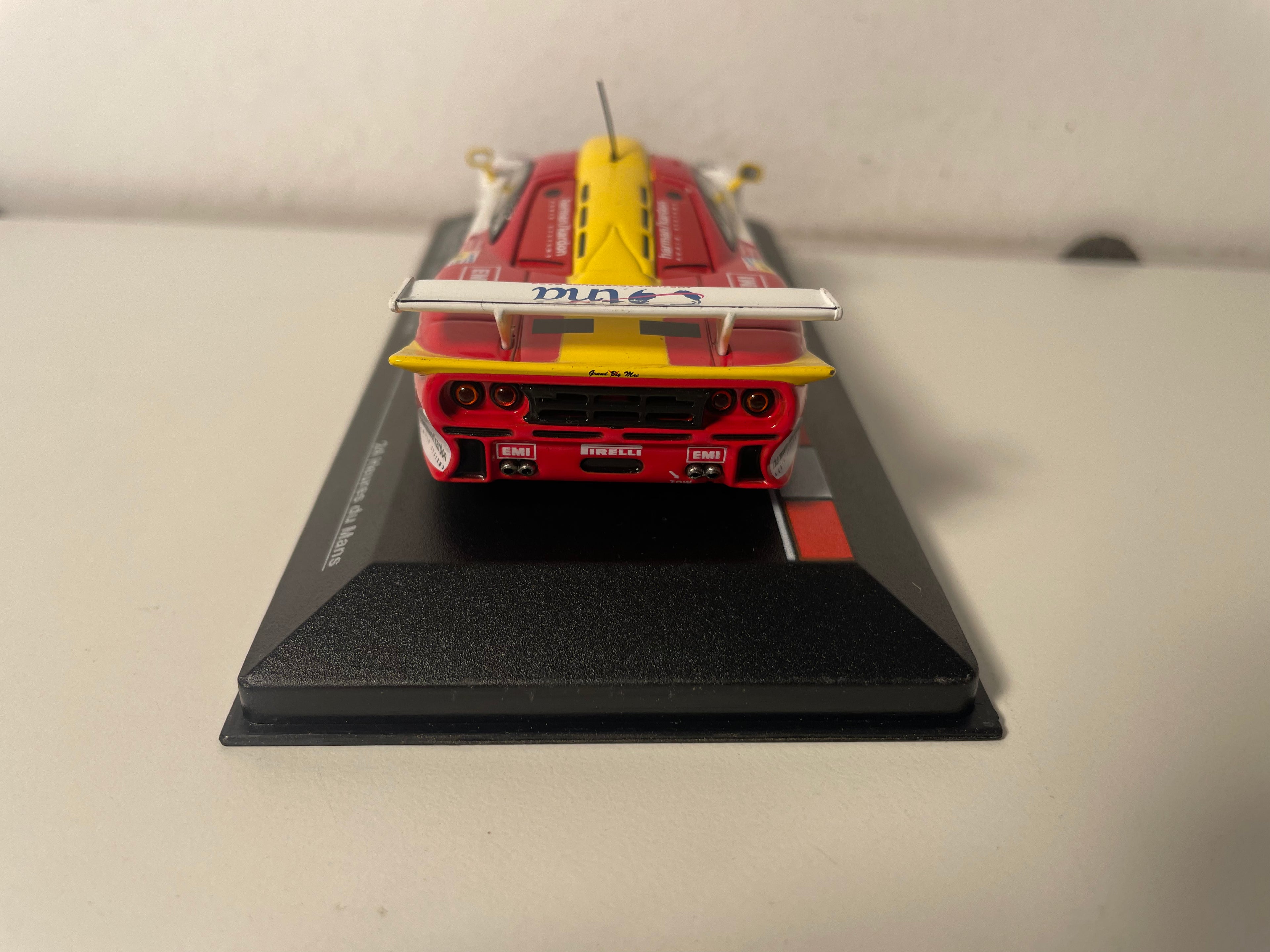 McLaren F1 GTR red, white and yellow number 40 - 24 Hours of Le Mans 1998