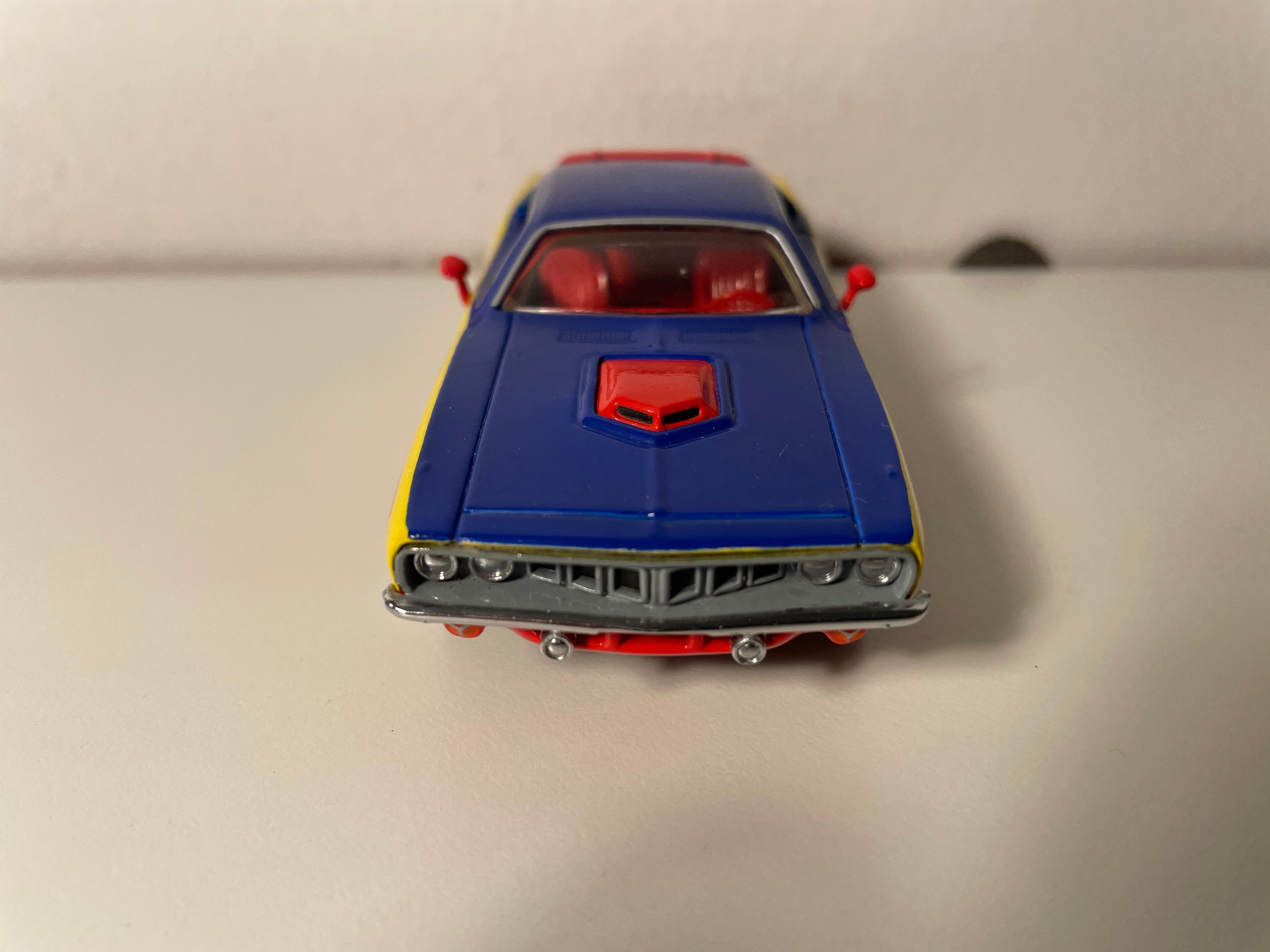Pontiac GTO giel, blaut an rout - BUDWEISER Bieren - MATCHBOX (am amerikanesche Auto)