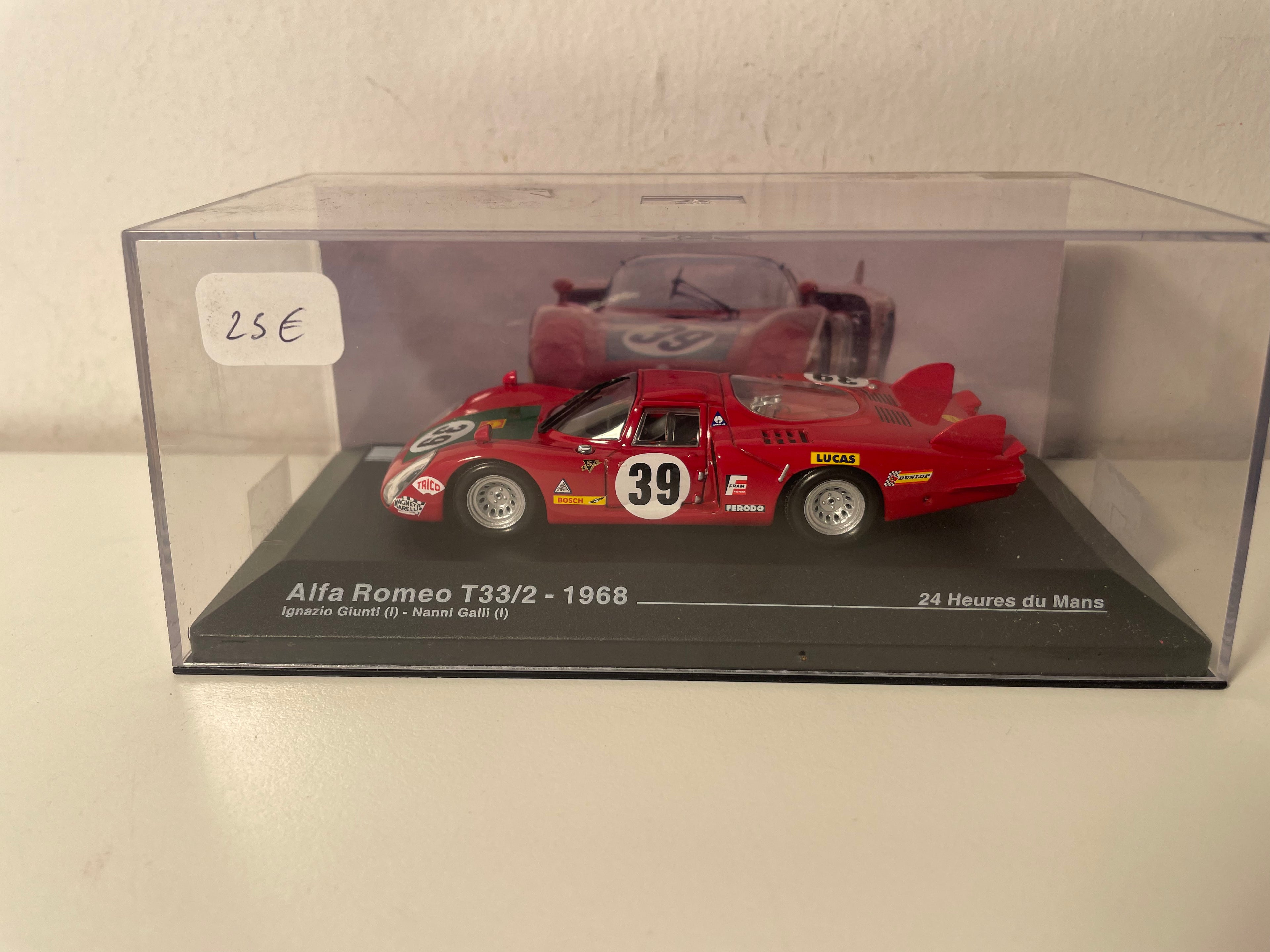 Alfa Roméo T33/2 rout nummer 39 - 24 Stonnen zu Le Mans 1968