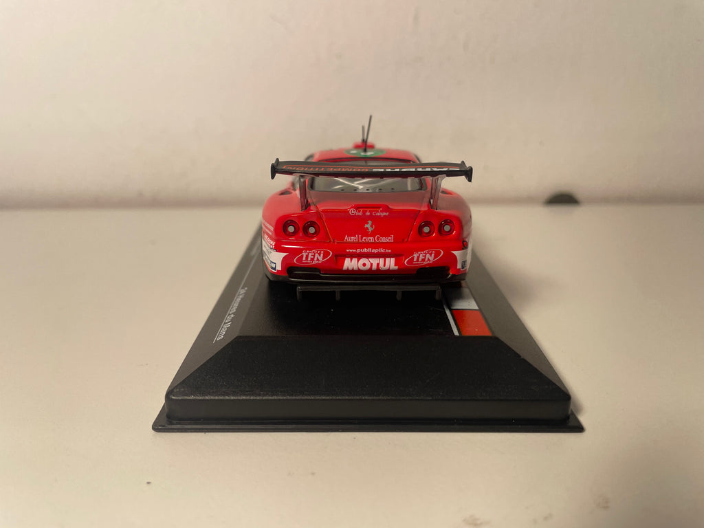 Ferrari 550 Maranello rood nummer 50 - 24 uur van Le Mans 2005