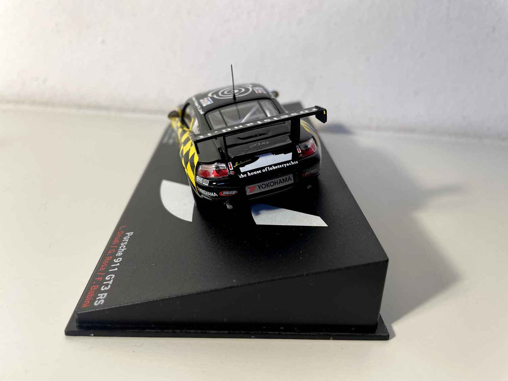 Porsche 911 GT3 RS nera e gialla + quadretti numero 83 - 24 ore di Le Mans del 2001