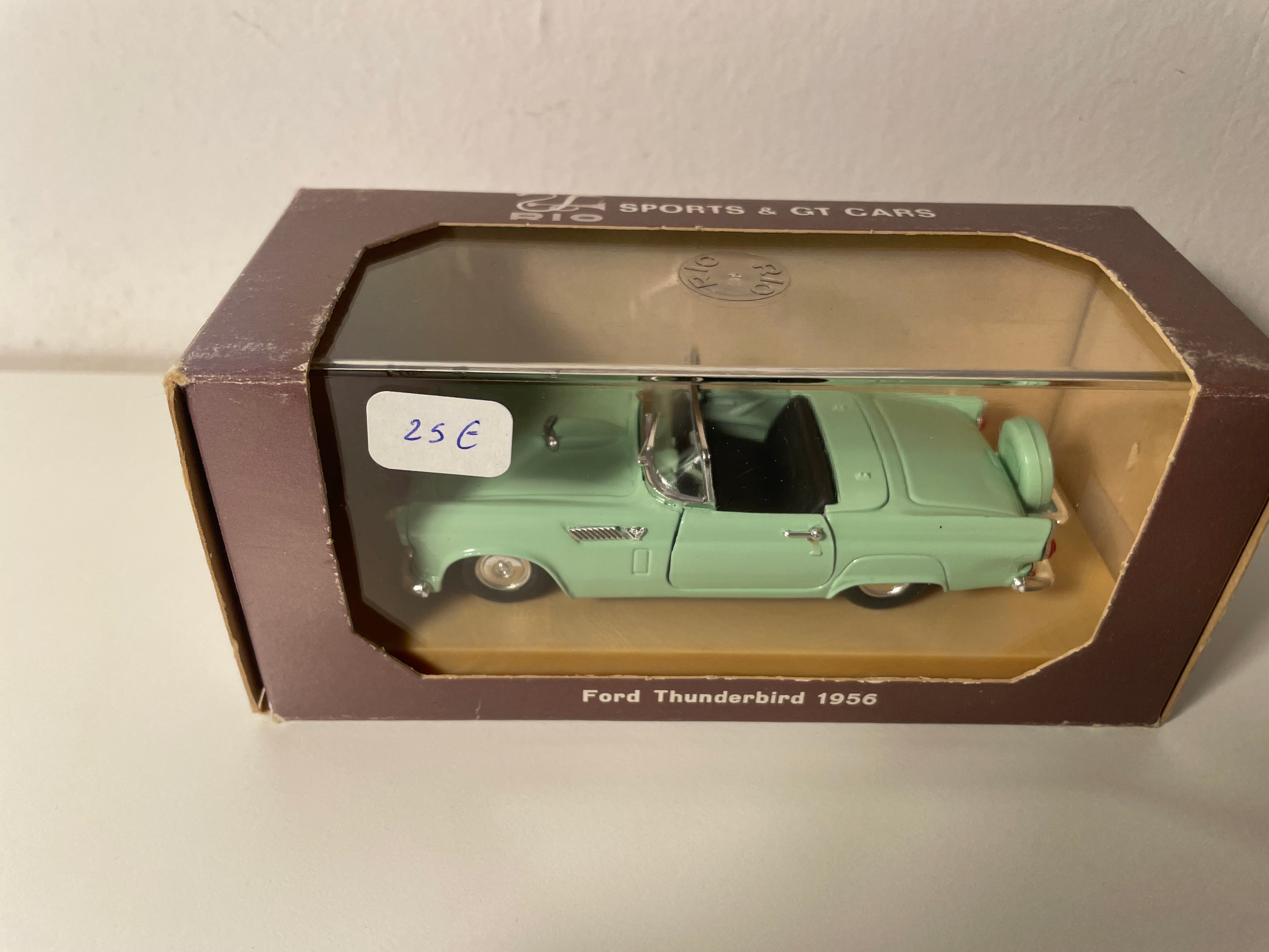 Ford Thunderbird an hellgrén 1956 - RIO (amerikanescht Auto)