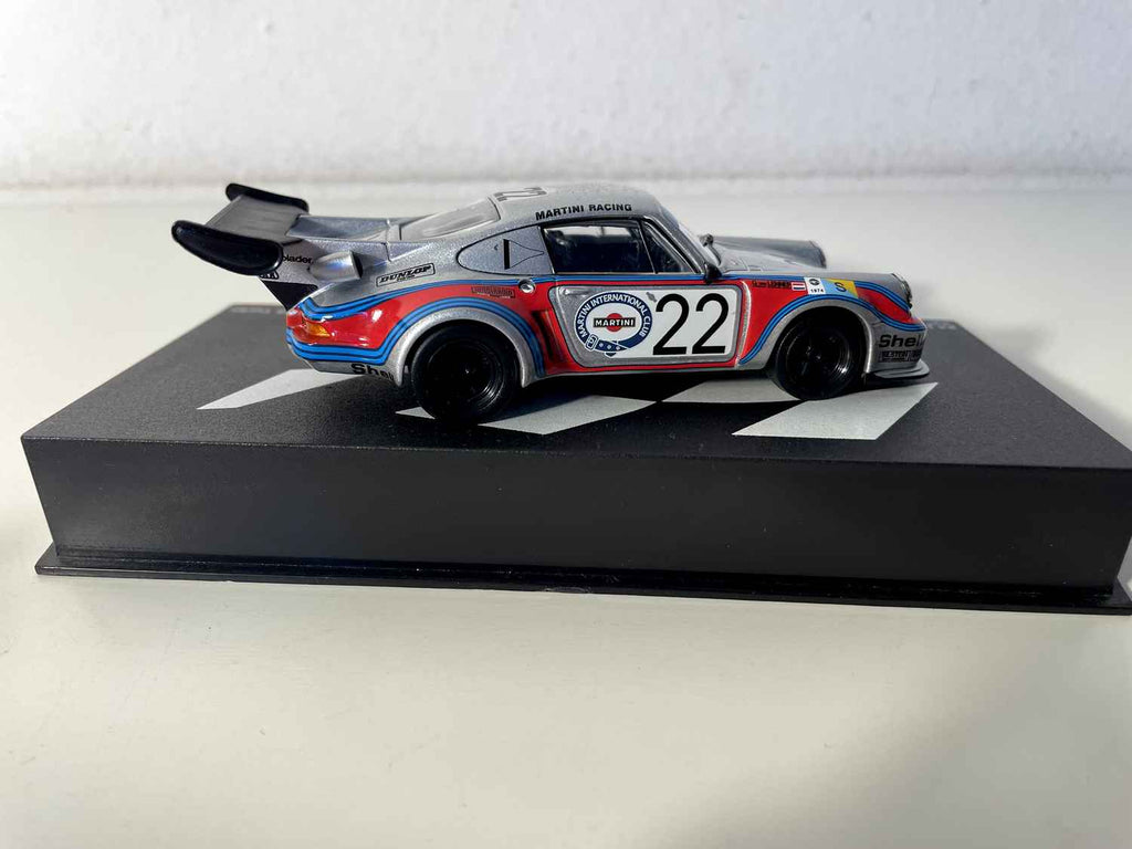 Porsche Carrera RSR Turbo grijs en rood nummer 22 - 24 uur van Le Mans 1974