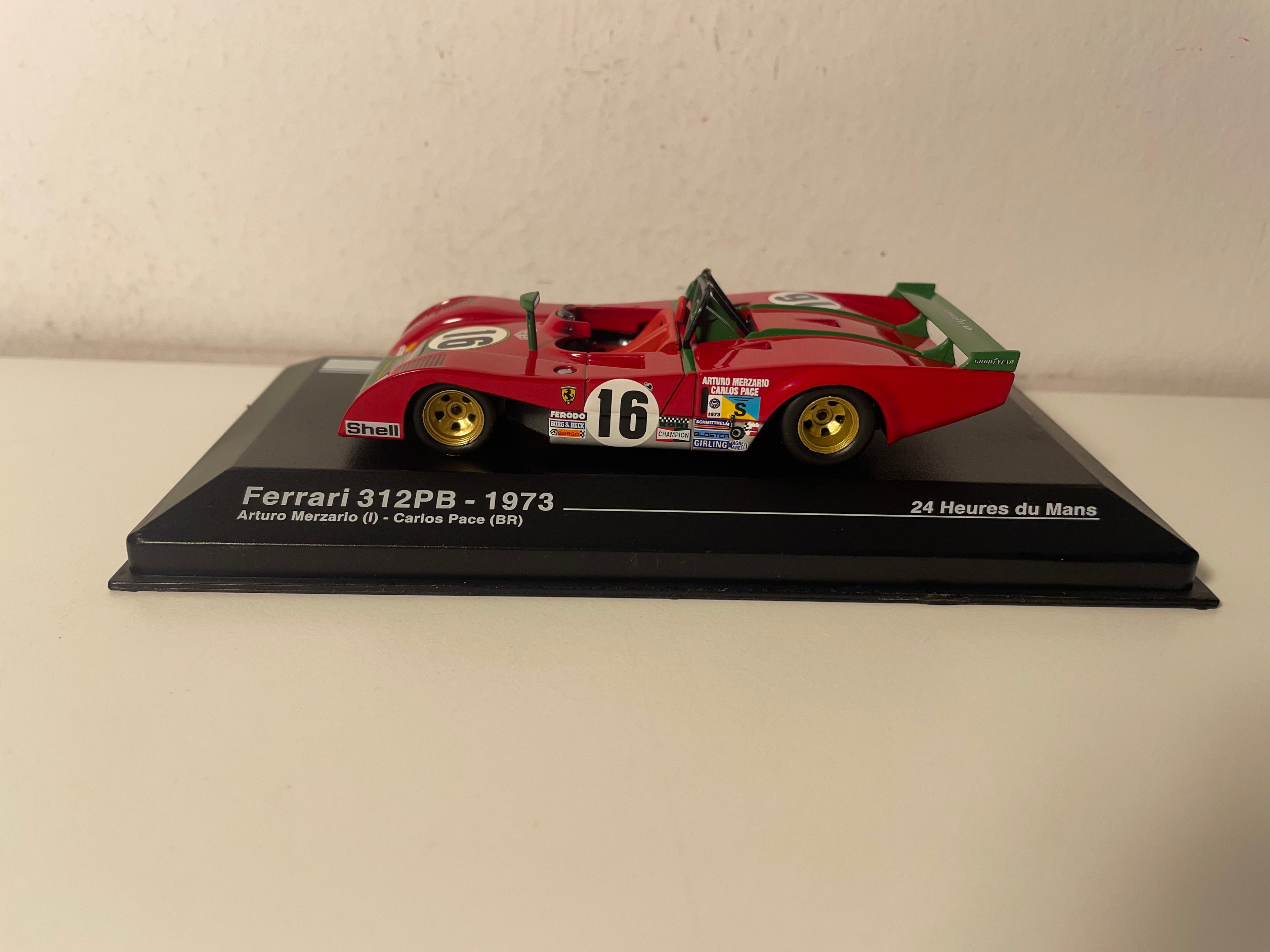 Ferrari 312PB rouge numéro 16 - 24 heures du Mans de 1973