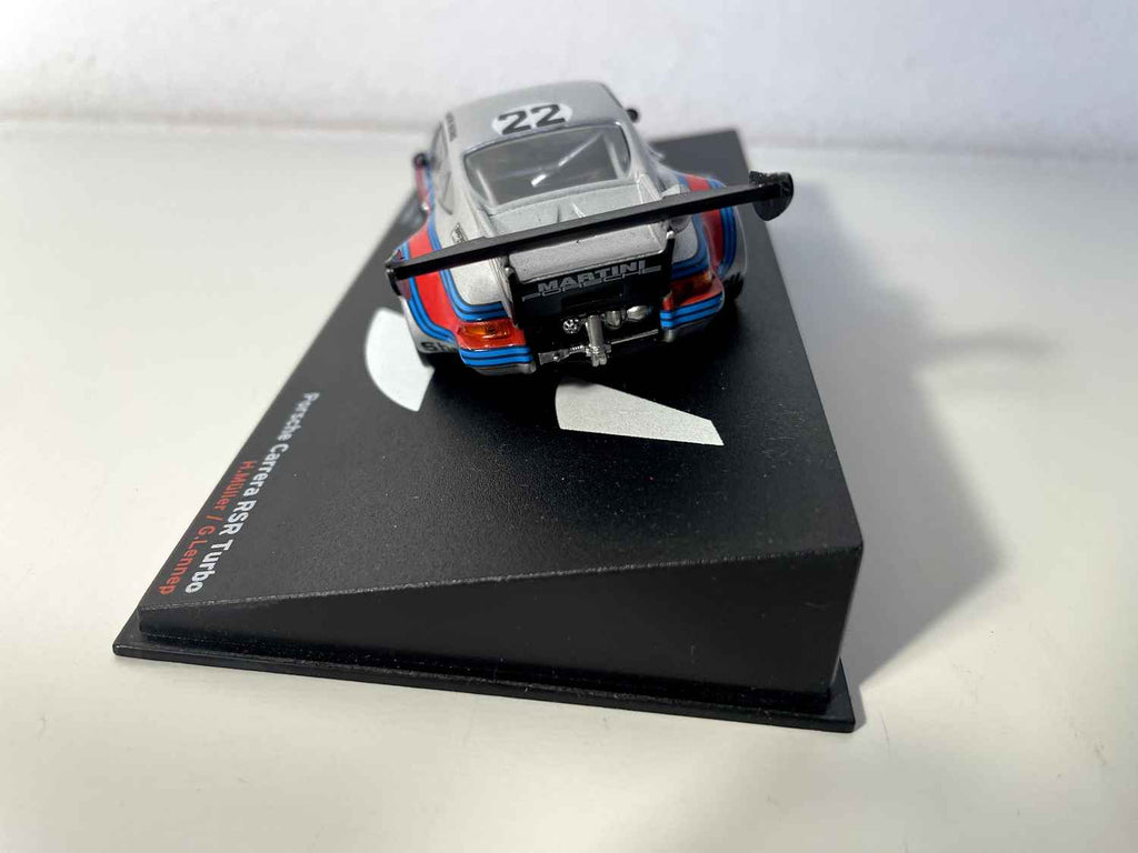 Porsche Carrera RSR Turbo grijs en rood nummer 22 - 24 uur van Le Mans 1974