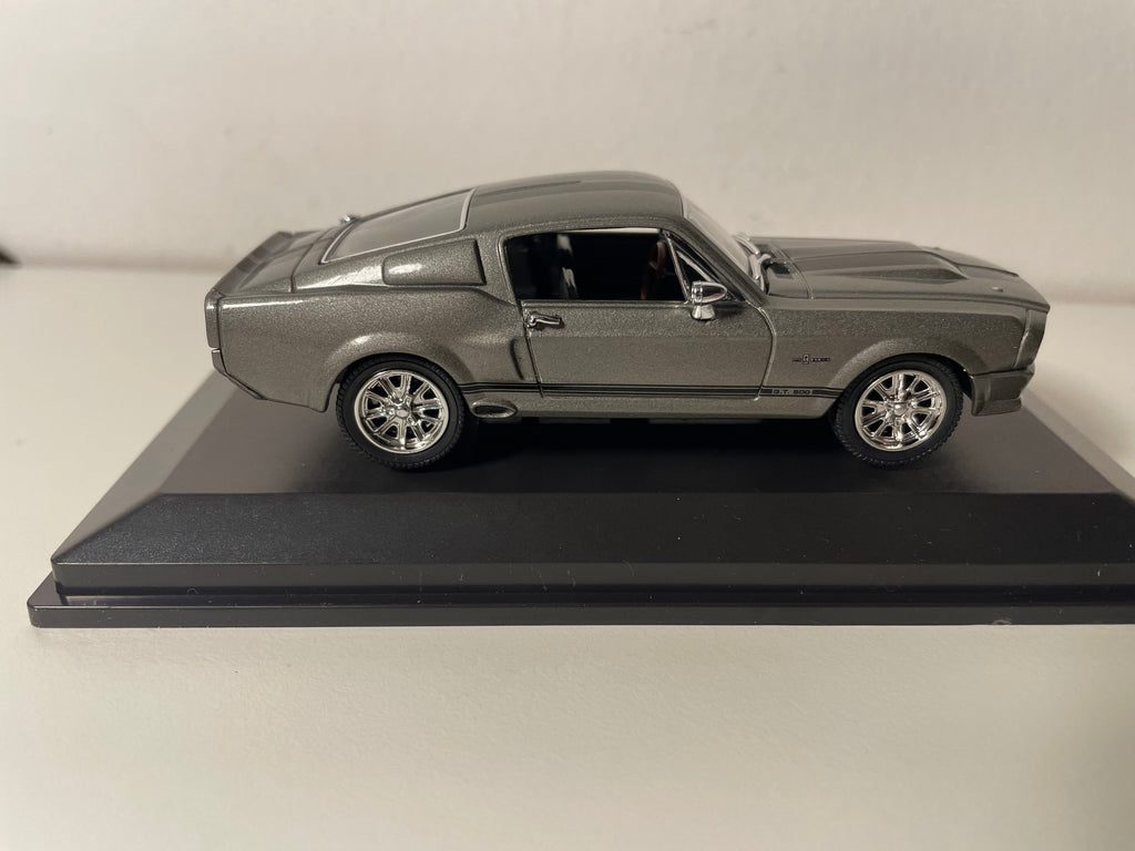 Shelby GT500 gréis a schwaarz aus 1967 - Signature Serien (amerikanescht Auto)