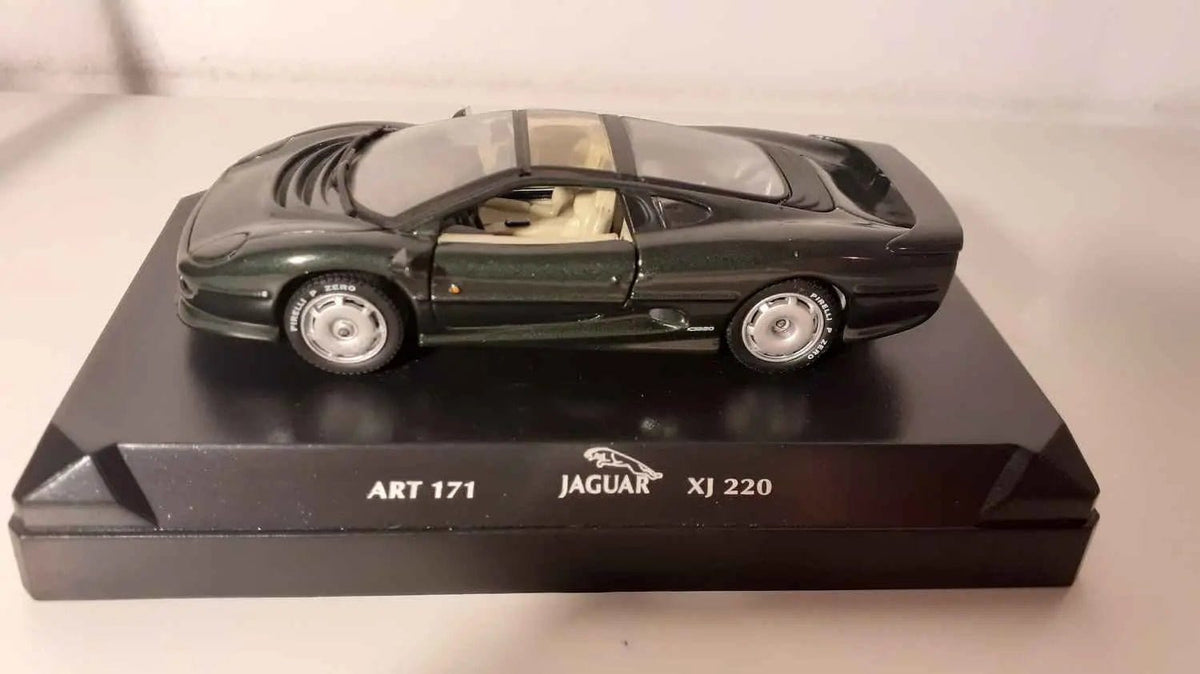 Jaguar XJ 220 verte foncée (Détailcars collection) Bernard Miniatures