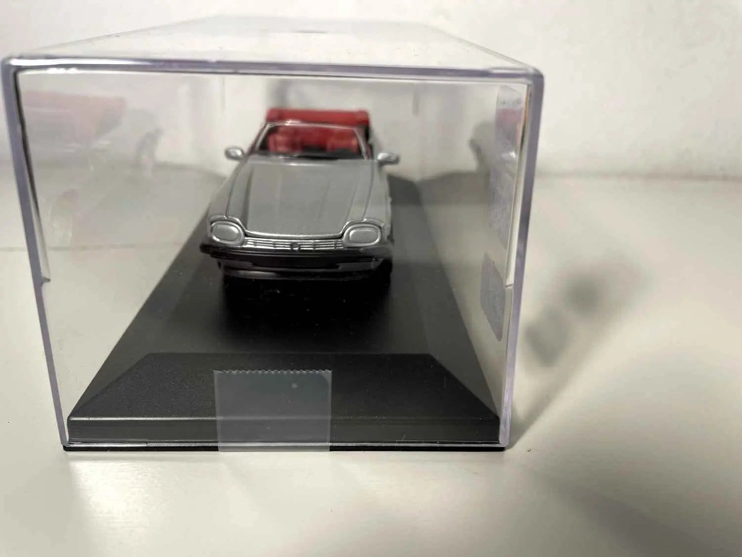 Jaguar XJ-S-V12 grise de 1988 Bernard Miniatures