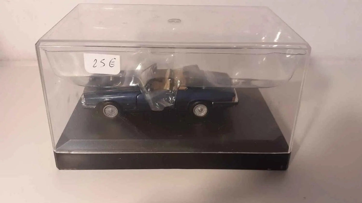 Jaguar XJS bleue (Détailcars collection) Bernard Miniatures