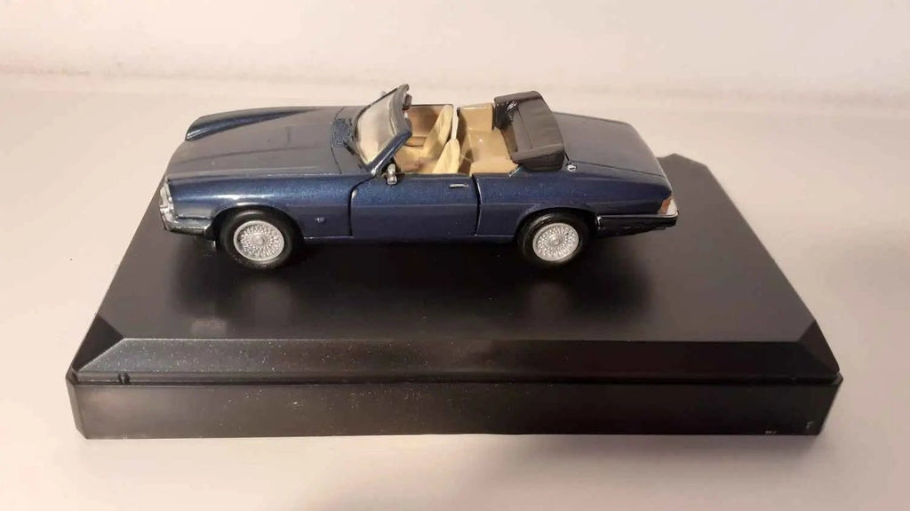 Jaguar XJS bleue (Détailcars collection) Bernard Miniatures