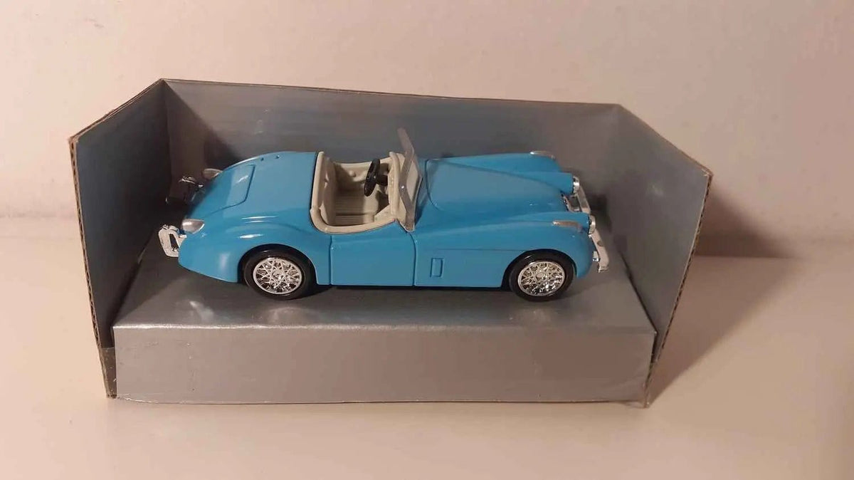 Jaguar XK-120 Roadster bleue Bernard Miniatures