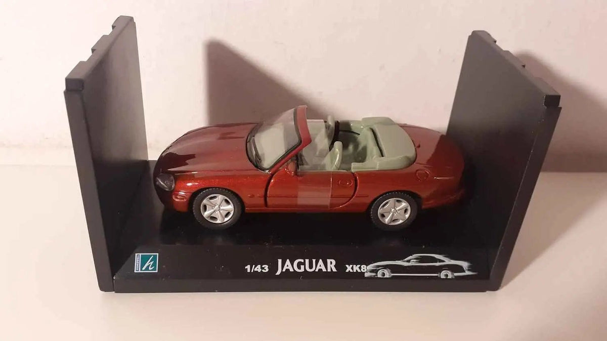 Jaguar XK8 marron? Bernard Miniatures