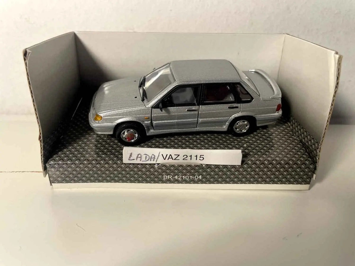 Lada Vaz 2115 grise Bernard Miniatures