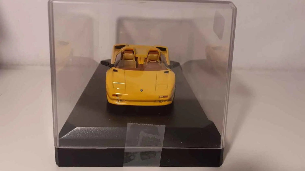 Lamborghini Diablo Roadster jaune (collection DétailCars) Bernard Miniatures