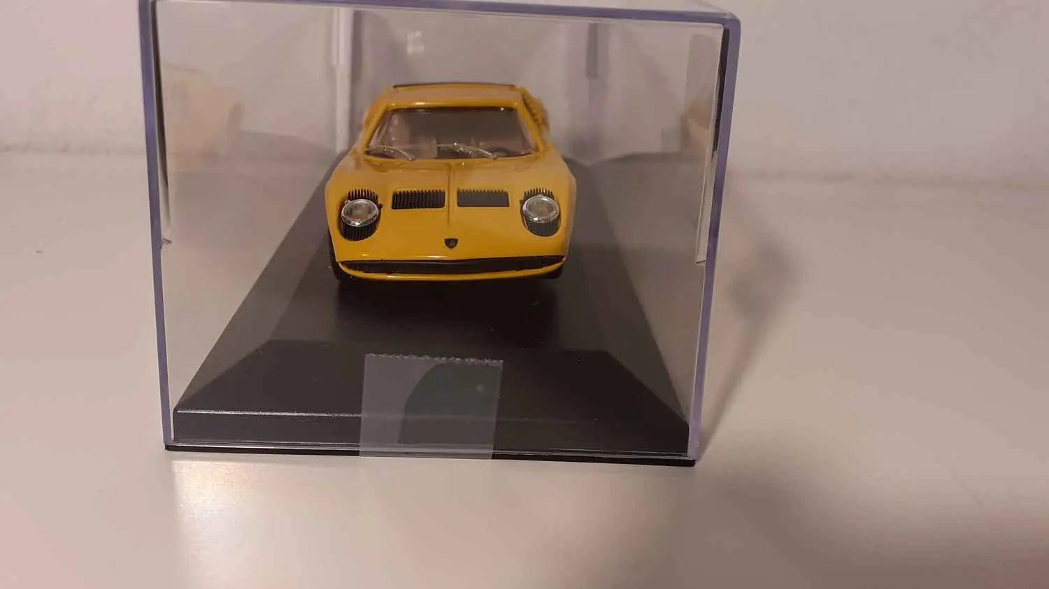 Lamborghini Miura jaune Bernard Miniatures