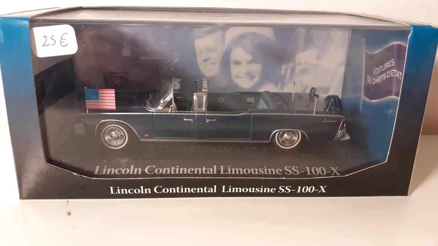 Voiture Lincoln Continental Limousine SS-100-X – JFK 1963 Voiture Lincoln Continental Limousine SS-100-X – JFK 1963