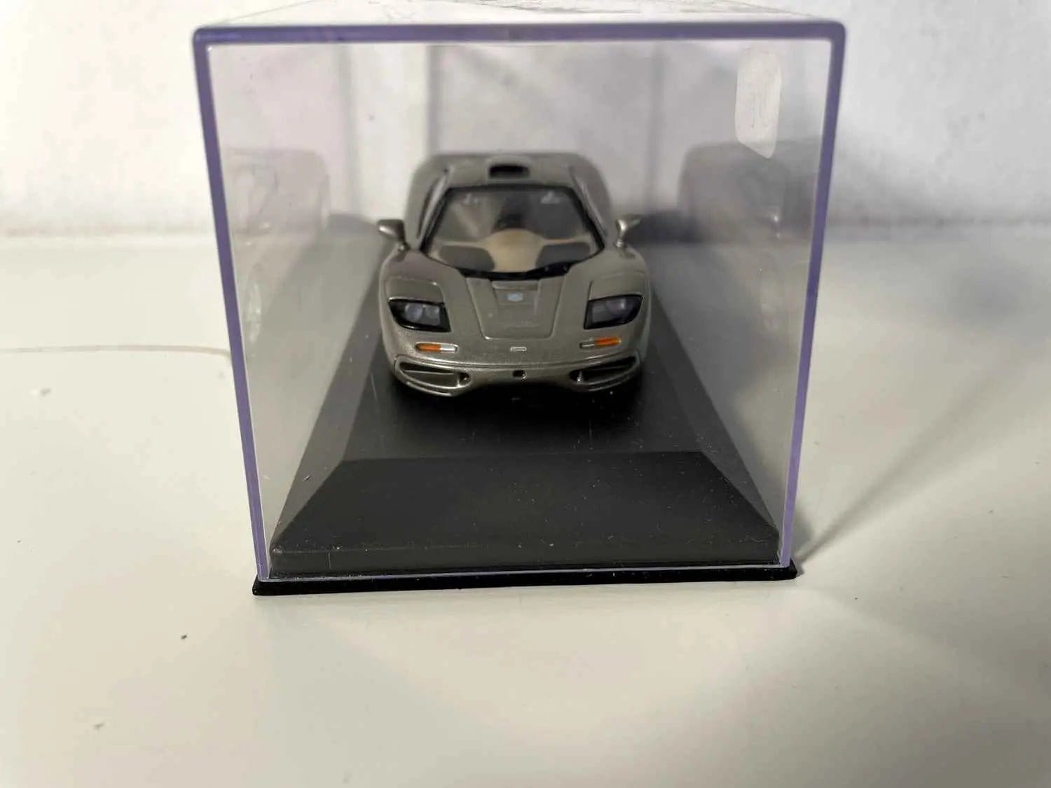 McLaren F1 Street car Tag-Heuer (Minichamps) Bernard Miniatures