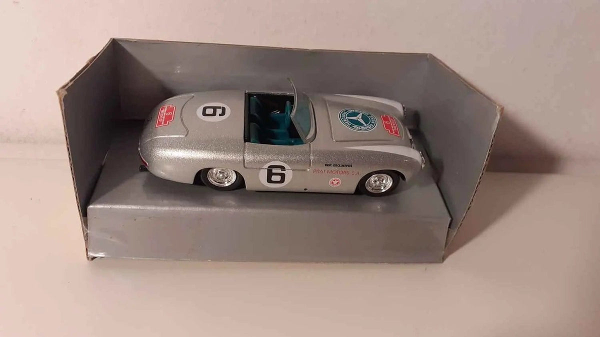 Mercedes-Benz 300SL grise de 1952 Bernard Miniatures