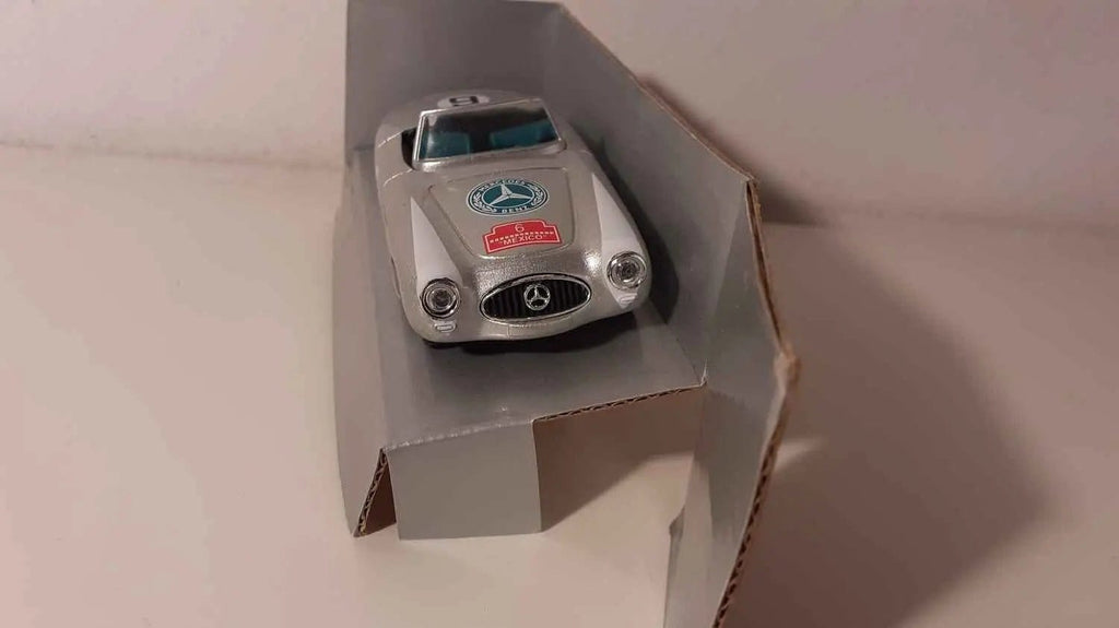 Mercedes-Benz 300SL grise de 1952 Bernard Miniatures