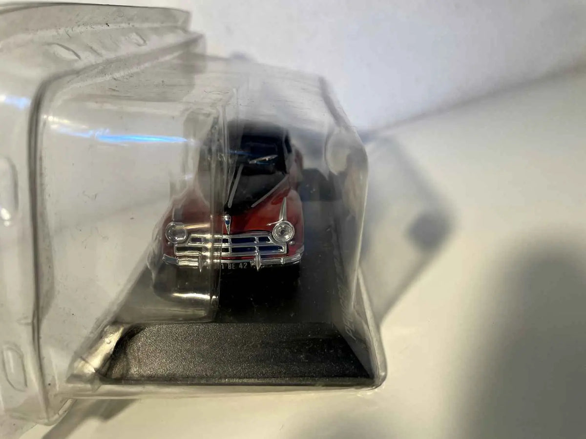 Peugeot 203 Darl'mat bordeaux et noire de 1953 (blister) Bernard Miniatures
