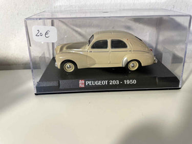 Peugeot 203 beige / marron clair de 1950 (Auto Plus) Bernard Miniatures