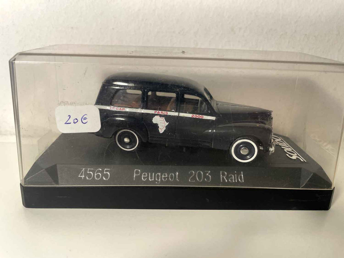 Peugeot 203 bleue foncée Raid (Solido référence 4565) Bernard Miniatures