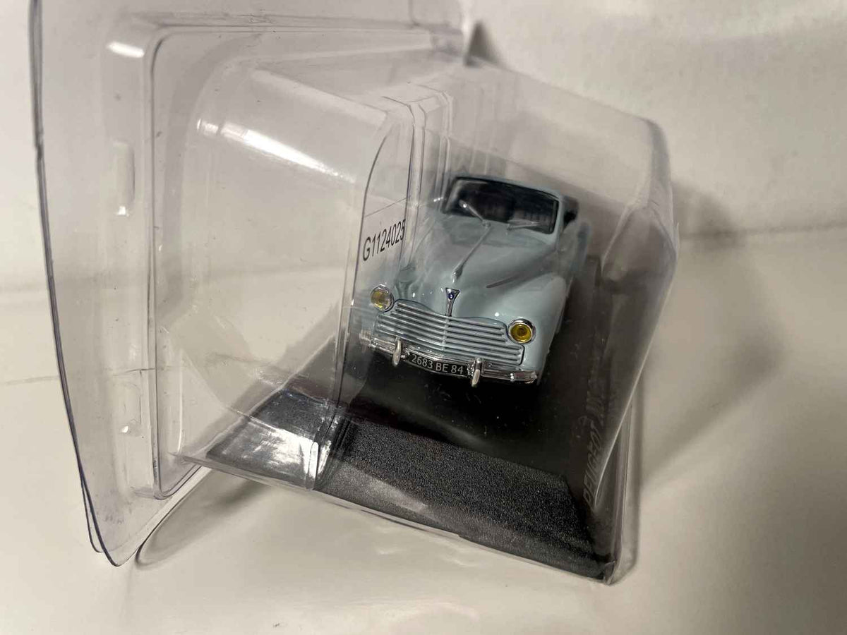 Peugeot 203 cabriolet bleue de 1954 Bernard Miniatures