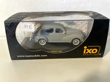 Peugeot 203 grise (IXO) Bernard Miniatures