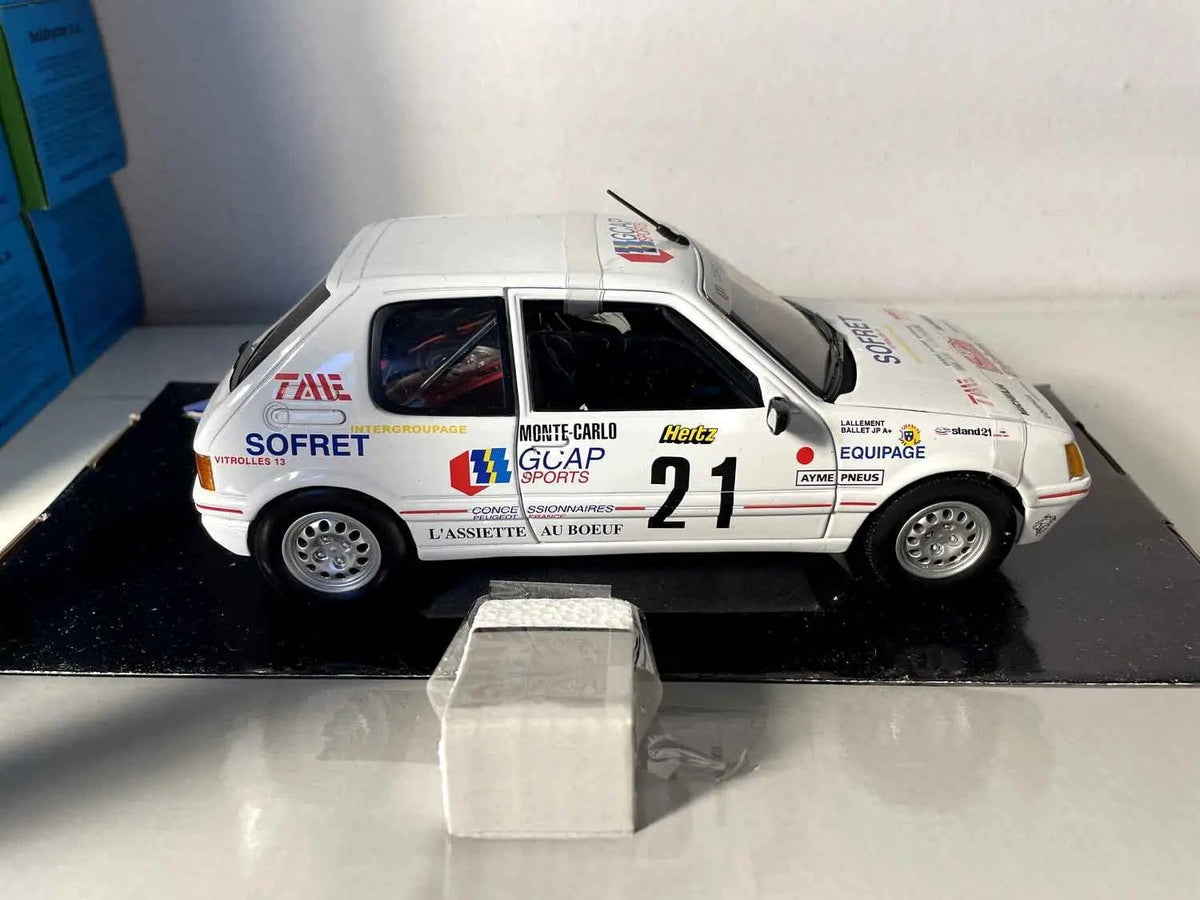 Peugeot 205 GTI blanche numéro 21 - Rallye 1988 (Solido référence 9047) ECHELLE 1/18ème Bernard Miniatures