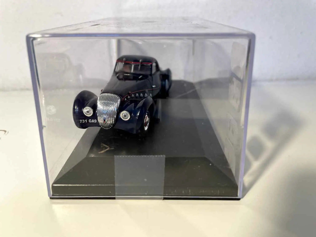 Peugeot 302 Darl'mat coupé bleue foncée de 1937 (boite plexi) Bernard Miniatures