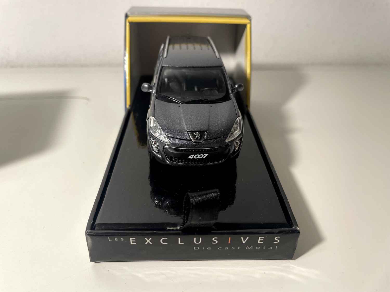 Peugeot 4007 grise (Solido référence 151 388-00) Boite en carton Bernard Miniatures