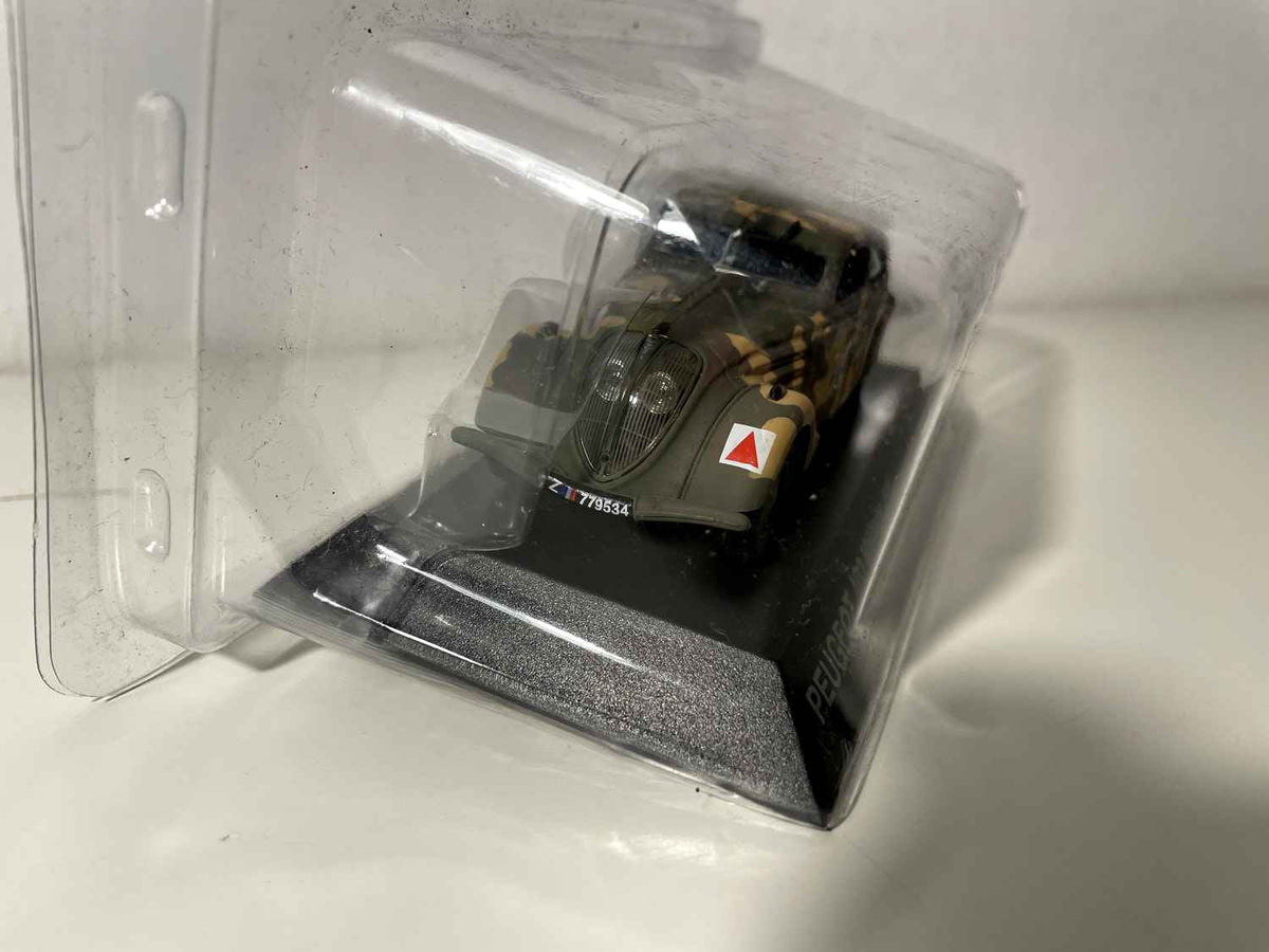 Peugeot 402 militaire de 1939 Bernard Miniatures