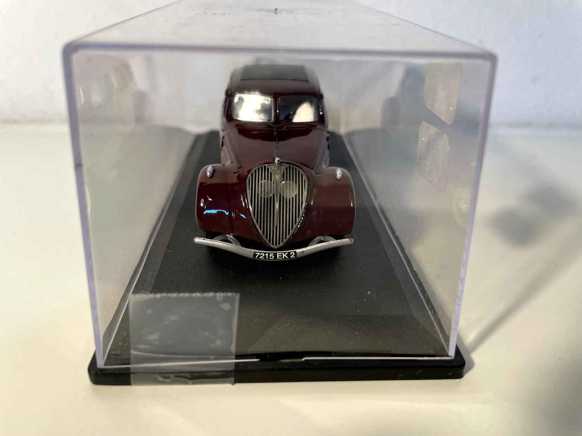 Peugeot 402B bordeaux Bernard Miniatures