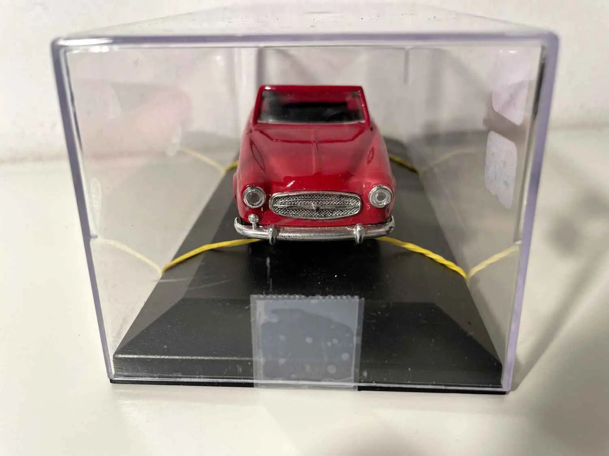 Peugeot 403 rouge cabriolet (boite plexi) Bernard Miniatures