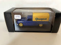 Peugeot 404 bâchée bleue et jaune (voitures miniatures d'exeption) Bernard Miniatures