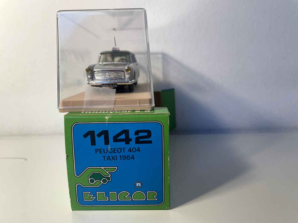 Peugeot 404 break grise de 1964 TAXI (Eligor) Bernard Miniatures