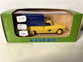 Peugeot 404 pick-up jaune et bâche bleue de 1964 la Poste - PTT (ELIGOR) Bernard Miniatures