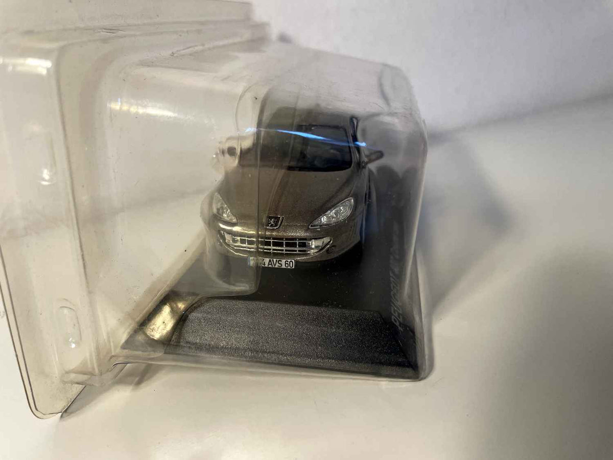 Peugeot 407 coupé marron de 2005 Bernard Miniatures
