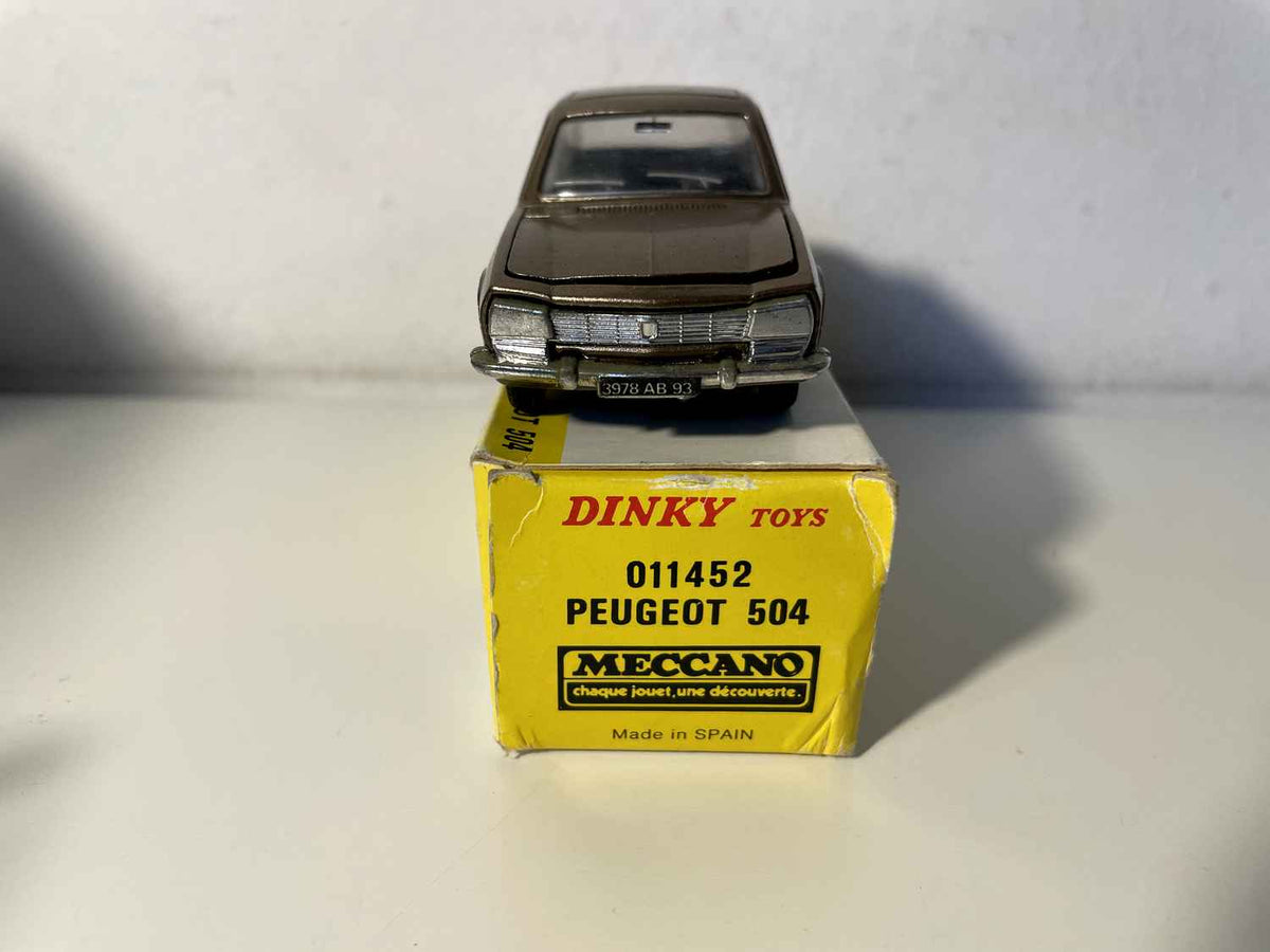Peugeot 504 marron DINKY-TOYS référence 011452 (Mécanno) Bernard Miniatures