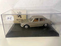 Peugeot 504 marron de 1971 (boite plexi) Bernard Miniatures